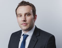Chris Gray_Headshot-1